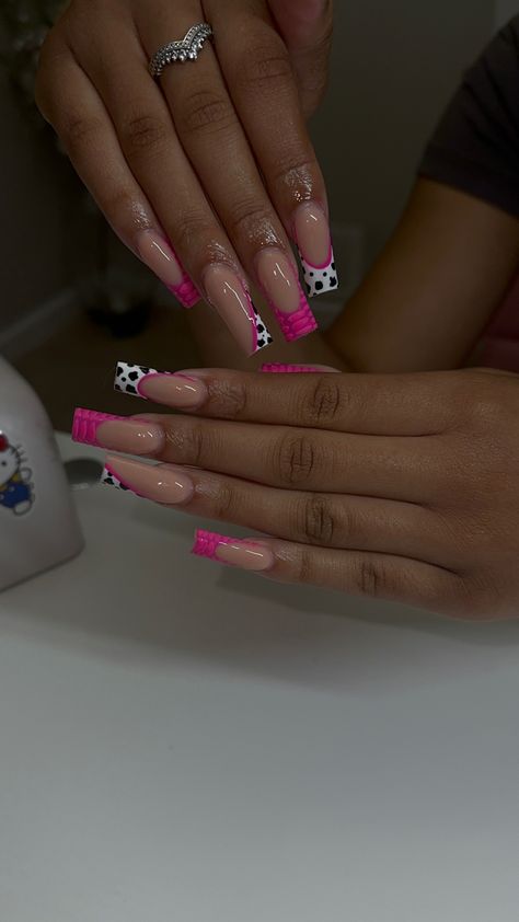 Easy Nail Sets, Gel Toe Nails, Cow Nails, Acrylic Toe Nails, Simple Gel Nails, Colored Acrylic Nails, White Acrylic Nails, Girly Acrylic Nails, Glow Nails