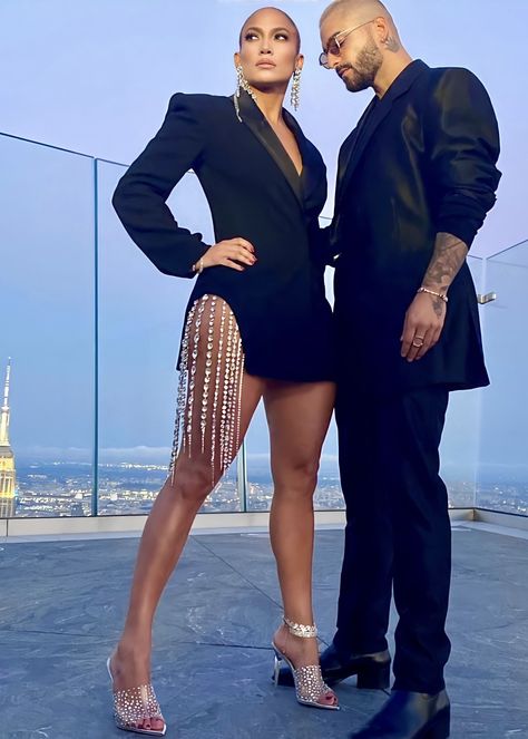 Jennifer Lopez Outfits, J Lopez, Normal Girl, David Koma, Star Style, Swarovski Earrings, Feminine Outfit, Style Icon, Jennifer Lopez