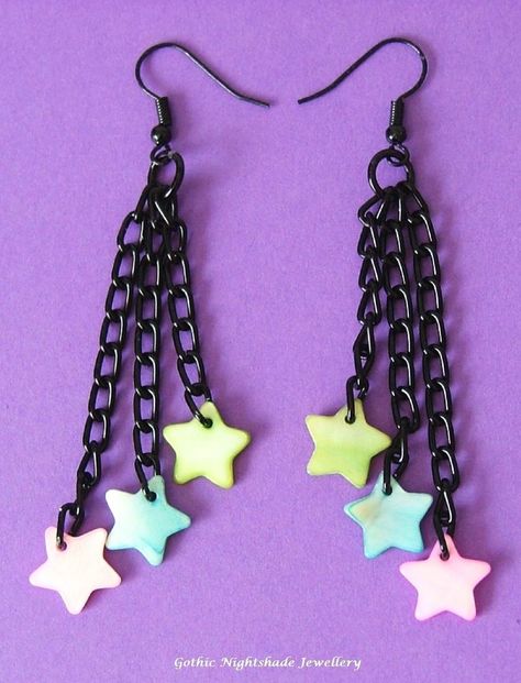 Pastel Goth Earrings, Grunge Kawaii, Pastel Punk, Pastel Goth Outfits, Goth Outfit, Goth Accessories, Goth Earrings, Tokyo Street Fashion, Kawaii Earrings