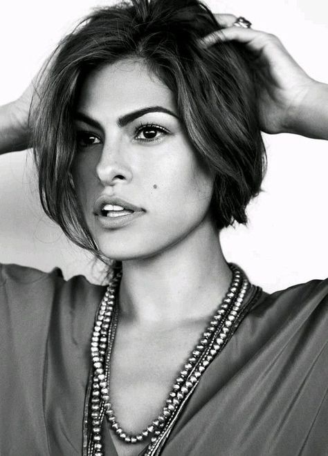 Eva Mendes Eva Mendez, Vanessa Bell, Dramatic Hair, Soft Dramatic, Eva Mendes, Female Celebrities, Girl Crushes, Famous Faces, Woman Crush