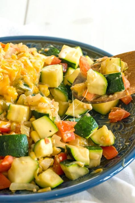 Calabacitas Con Queso Recipe, Mexican Veggies, Tomato Side Dish, Calabacitas Recipe, Mexican Side Dish, Tomato Side Dishes, Chayote Recipes, Mexican Zucchini, Zucchini Side Dishes