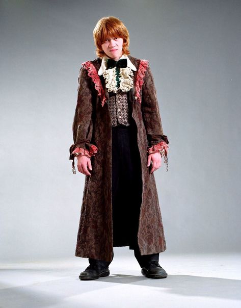 Ron Yule Ball Cinema Scrapbook, Ron Weasley Yule Ball, Ron Weasley Costume, Yule Ball Outfits, Harry Potter Yule Ball, Harry Potter Goblet, Harry Potter Dress, Ball Outfit, Ron And Harry