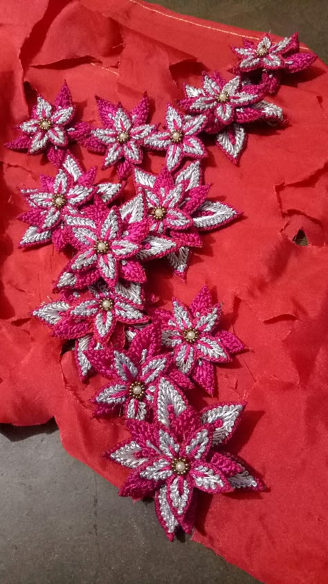 Aari 3d Patch Work Flower, 3d Work Embroidery Blouse, Floweral Design, Chiffon Blouses Designs, Patch Work Blouse Designs, Latest Bridal Blouse Designs, Blouse Ideas, Maggam Work Designs, Latest Blouse Designs Pattern