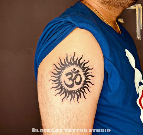 Sun With Om Tattoo Design, Om Sun Tattoo, Ohm Tattoo Design, Ohm Tattoo, Religion Tattoos, Mom Dad Tattoo Designs, Hindu Tattoo, Om Tattoo Design, Mantra Tattoo