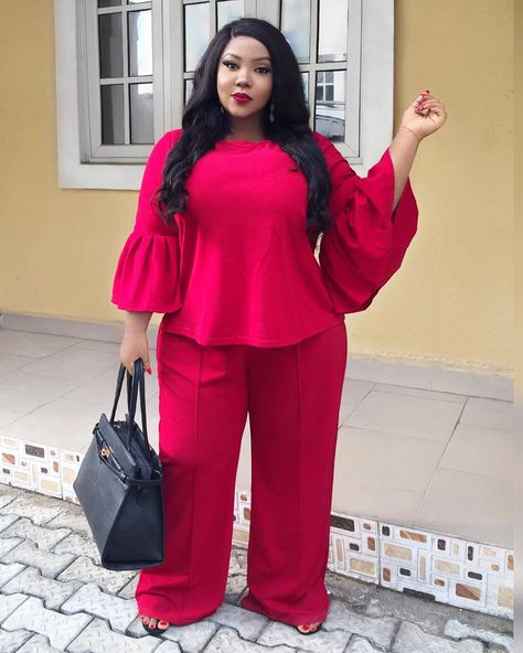 Curvy Girls! We Found Some Major Style Inspiration For You, Courtesy of Winnie Leon | BellaNaija Palazzo And Top, Shiffon Dress, Body Polishing, Simple Dress Casual, African Designs, 2piece Outfits, African Dresses For Kids, African Fashion Skirts, Trouser Outfit