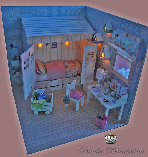 Diy Hello Kitty, Cow House, Diy Barbie House, Duck House, Paper Dolls Diy, Doll Furniture Diy, Paper Doll House, Mini Doll House, Doll House Crafts