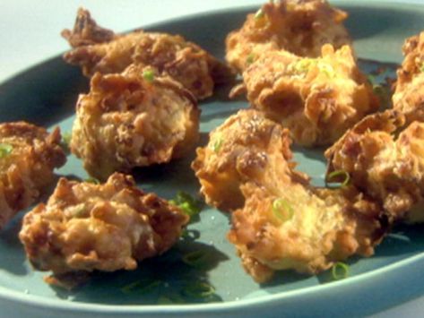 Artichoke Fritters, Baked Artichoke, Boys Food, Cauliflower Fritters, Fritters Recipe, Artichoke Recipes, Meatless Mondays, Recipes Appetizers, Sunday Suppers