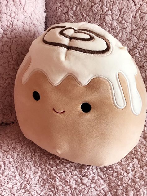 Cinnamon Roll Squishmallow, Brown Squishmallow Aesthetic, Beige Squishmallows, Coquette Squishmallows, Cinnamon Squishmallow, Jumbo Squishmallows, Fall Squishmallows, Squishmallows Aesthetic, Cute Squishmallows