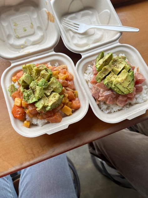 California Roll Poke Bowl, Poke Bowl Food Truck, Salmon Poke Bowl Aesthetic, Hawaii Poke, Poke Hawaii, Hawaii Poke Bowl Aesthetic, Poke Bowl Hawaii, Hawaii Food, Always Hungry