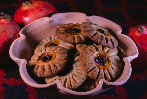 Ancient Cookies, Medieval Mead, and Our Other Favorite Recipe Stories This Year - Gastro Obscura Ancient Cookies, Medieval Christmas, Historical Cooking, Gastro Obscura, Medieval Recipes, Jam Tarts, Empty Tomb, Ancient Recipes, Recipes Cookies