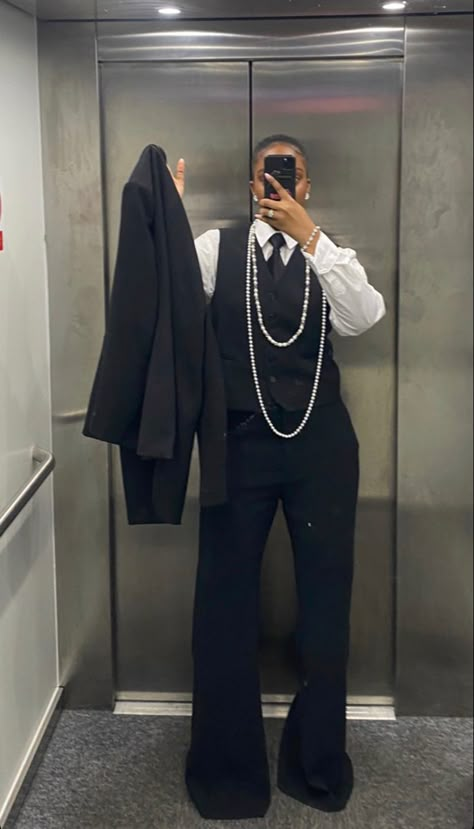 Satin Black Blouse Outfit, Black Blouse Outfit Office, Corporate Baddie Winter, Corporate Baddie Aesthetic, Pantsuit Outfit, Colourful Blouse, Most Creative Halloween Costumes, Halloween Costumes 2022, Round Of Applause