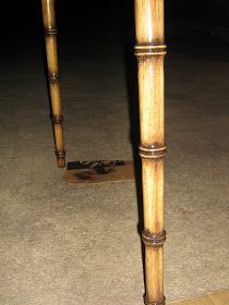 FauxPaintingSystems: Faux Finish Table legs to look like Bamboo Refinishing Bamboo Furniture, Faux Rattan Diy, Diy Faux Bamboo, Bamboo Furniture Makeover, Faux Bamboo Furniture, Tiki Christmas, Bamboo Furniture Diy, Dyi Painting, Diy Umbrella