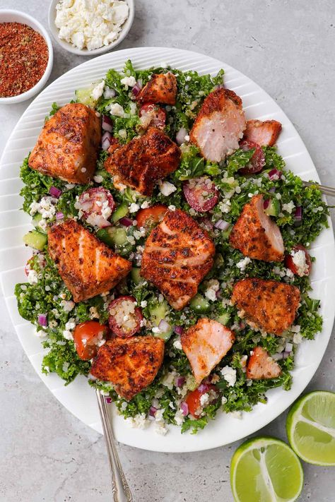 Healthy Whole Food Recipes, Eat More Fruit, Kale And Quinoa, Salmon Quinoa, Cajun Salmon, Quinoa Kale, Salmon Salad Recipes, Halloumi Salad, Salmon Spinach