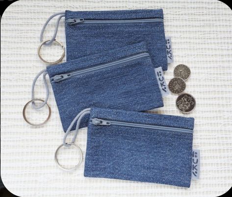 Waste Jeans Craft, Crafts With Old Jeans, Denim Coin Purse, Blue Jean Purses, Denim Wallet, Denim Bag Diy, Denim Crafts Diy, Diy Denim, Blue Jeans Crafts