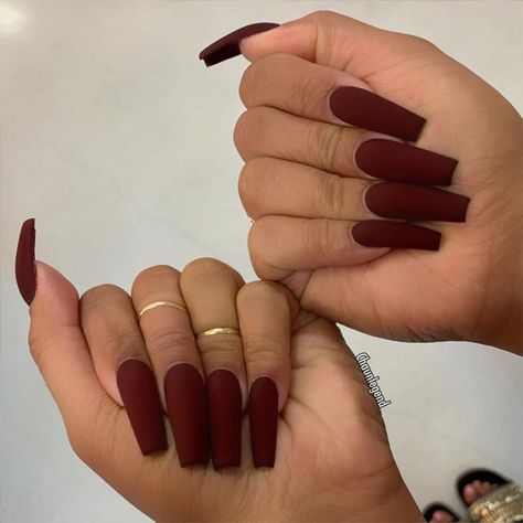 Solid Nail Color Designs, Fall Nails Brown Skin, Brown Nails On Black Women, Fall Nail Colors Black Women, Fall Nails Dark Skin, Maroon Nails, Cute Nails For Fall, Long Nail Designs, Stylish Nails Designs