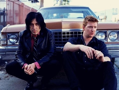 Troy Van Leeuwen and Josh Homme Troy Van Leeuwen, Josh Homme, Red Hair Men, Queens Of The Stone Age, All About That Bass, Age Photos, Back Vocal, Music Pics, Uh Huh