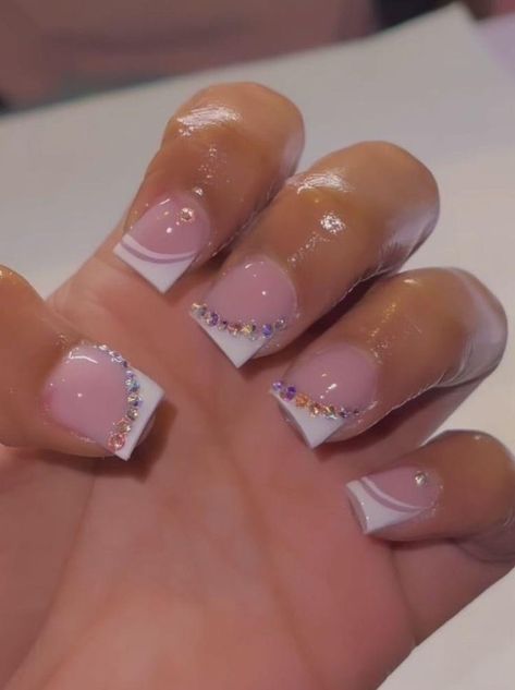 Short French Tip Nails With Diamonds, Clean Short Acrylic Nails, Cute Nails For Birthday Short French Tip, Tapper Square Acrylic Nails Short, Baddie Nails For Birthday, Birthday Nails Short French Tip, Short Nail Designs Birthday Ideas, Cute Short Valentines Day Nails, Cute Short Acrylic Nails For Birthday