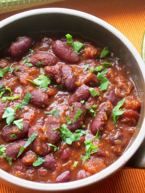 Red Kidney Bean Curry (Rajma Masala) myfavouritepastime.com Red Kidney Bean Curry Recipes, Red Kidney Beans Recipes, Red Kidney Bean Recipes, Kidney Bean Recipes, Kidney Beans And Rice, Kidney Bean Salad, Kidney Bean Curry, Cook Beans, Rajma Masala