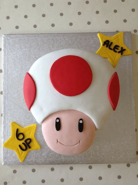 Super Mario Toad Cake, Mario Toad Cake, Toad Cake Mario, Toad Birthday Cake, Toad Cake, Ghost Food, Super Mario Cupcakes, Mario Toad, Mario Birthday Cake