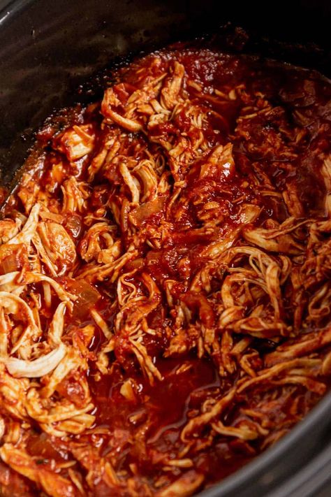 Slow Cooker Sweet Pork, Sweet Pulled Pork Slow Cooker, Mexican Chicken Tinga, Sweet Pulled Pork, Sweet Pork Recipe, Chicken Tinga Tacos, Pork Crockpot, Tinga Recipe, Tinga Tacos