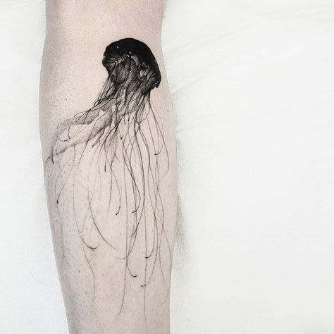 jellyfish @matteonangeroni 150 Tattoo, Island Tattoo, 16 Tattoo, Whale Tattoos, Jellyfish Tattoo, Ocean Tattoos, Trending Ideas, Medusa Tattoo, Most Popular Tattoos