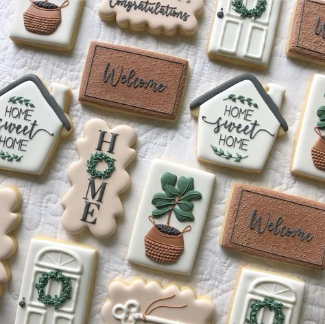 Fence Cookies Decorated, Home Sweet Home Cookies Decorated, Housewarming Cake, Instagram Cookies, Thank You Cookies, The Perfect House, Crazy Cookies, Cookie Decorating Party, Cookie House