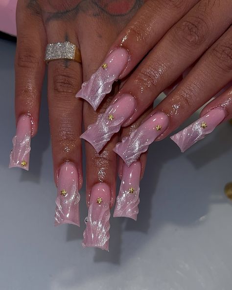 🇨🇦SCARBOROUGH TECH & TRAINING | Seashell 🐚✨😍 @nailedbyynii - DM to book🩷 New clients welcome 💅🏼📍Port Union, Scarborough - #torontonailtech #pinknails #acrylicnails... | Instagram Duck Nails Design, Pink Duck Nails, Vacation Nails Summer, New Clients Welcome, Nail Ideas Halloween, Nails Hoco, Nails Duck, Bold Nails, Nail Aesthetics