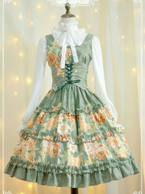 Ciel X Sebastian, Irene Vintage, Gaun Abad Pertengahan, Boyfriend Scenarios, Lolita Outfits, Old Fashion Dresses, Fantasy Dress, Kawaii Clothes, Lolita Dress