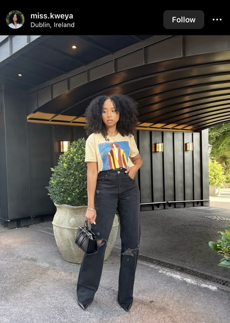 Urban Chic Outfits Black Women, Wide Leg Jeans Outfit Black Women, Mom Jeans Outfit Black Women, Casual Edgy Outfits, Running Errands Outfit, Sassy Outfit, Effortlessly Chic Outfits, Classy Casual Outfits, Casual Chic Outfit