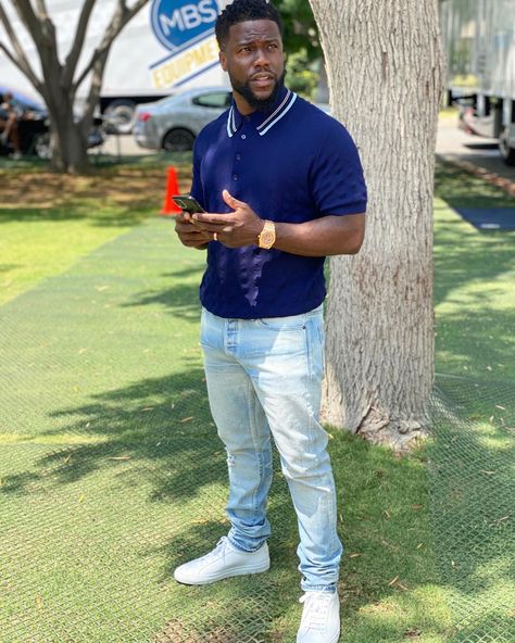 kevinhart4real #LiveLoveLaugh #LilSwag Kevin Hart Fashion, Pajama Outfit, Outfit Png, Kevin Hart, Mens Fashion Classic, Daniel Ricciardo, Man Style, Kurt Cobain, Urban Fashion