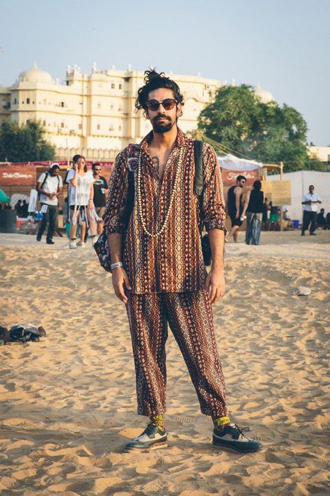 Mens Festival Fashion, Bohemian Men, Bohemian Style Men, Festival Outfits Men, Estilo Hipster, Look Festival, Estilo Hippy, Mode Kimono, Mode Hippie