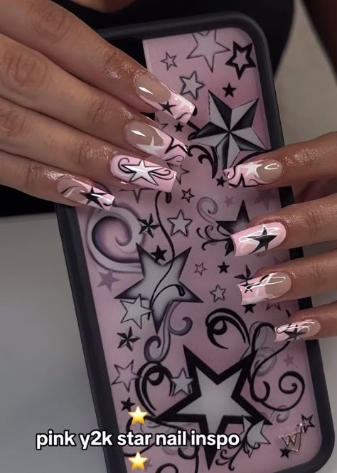 Sns Nails Designs, Oval Nails Designs, Star Nail Designs, Punk Nails, Y2k Nails, Glow Nails, Classy Acrylic Nails, Really Cute Nails, Bling Acrylic Nails