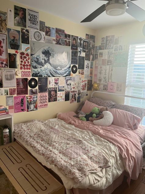 pink pretty feminine bed bedroom taylor swift Bedroom Taylor Swift, Soft Bedroom, Room Redesign, Room Deco, Cute Room Ideas, Pretty Room, Dreamy Room, Room Design Bedroom, Dream Room Inspiration