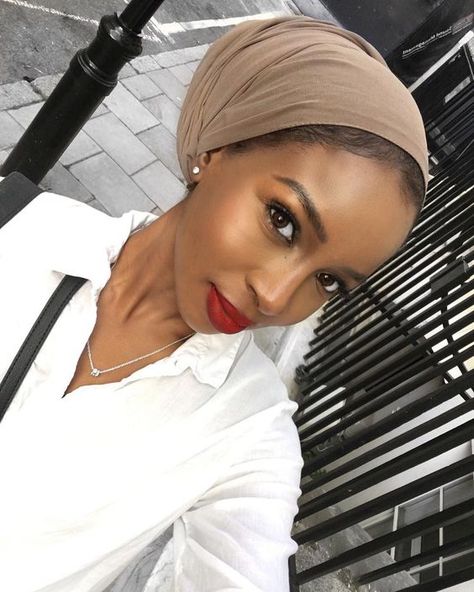 Headwrap Hairstyles, Head Wraps For Women, Head Wrap Styles, Hair Wrap Scarf, Hair Scarf Styles, Mode Turban, Head Scarf Styles, Head Wrap Scarf, Turban Style