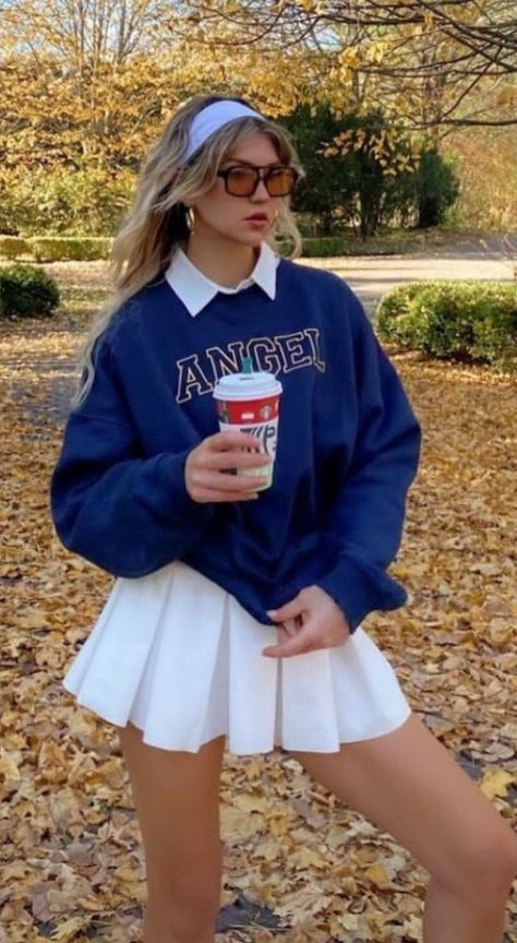 Preppy Outfits For College, American High School Outfit, American Style Outfit, Tennis Skirt Outfits, Jean Skirt Outfits, Tennis Skirt Outfit, Winter Fashion Outfits Casual, Casual Preppy Outfits, Trendy Outfits For Teens