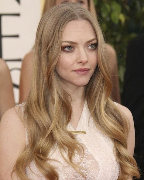 Amanda Seyfried Hair, Light Spring, Amanda Seyfried, Girl Crushes, Womens Haircuts, Shades Of Grey, Daily Dose, Beautiful Pictures, Cool Hairstyles