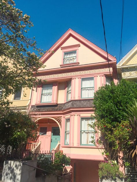 San Francisco always reminds us of their cute and colorful houses. We get obsessed with their pastel color palettes. #sanfrancisco #sf #home #inspiration San Francisco Home, Victorian Style Homes, San Francisco Houses, Colorful Houses, Colorful Home, Pastel Colour Palette, Home Inspiration, Victorian Style, Victorian Fashion