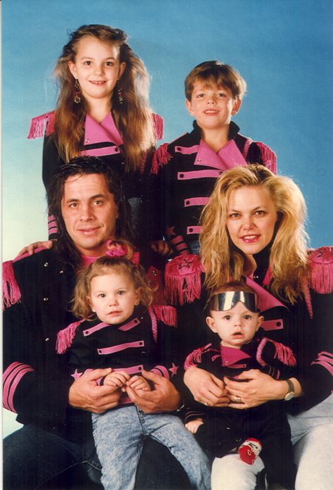 Bret Hart, his former wife Julie, & their children Jade, Beans, Dallas, & Blade Aj Styles Wwe, Hitman Hart, Bret Hart, Wwe Couples, Watch Wrestling, Photo Fails, Wwe Legends, Celebrity Stars, Wrestling Superstars