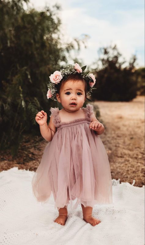 First Birthday Babygirl Ideas, Boho First Birthday Photoshoot, 1st Bday Outfit, First Birthday Girl Outfit, Baby Girl First Birthday Outfit, 1st Birthday Girl Dress, 1st Birthday Outfit Girl, Cake Smash Outfit Girl