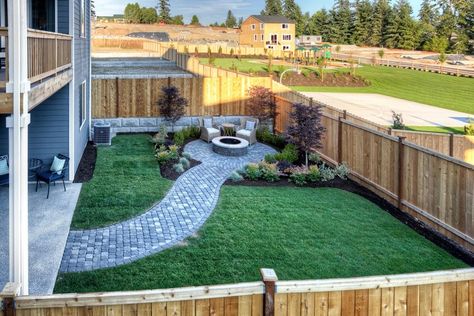 Concrete paver pathway to firepit with outdoor seating Paver Pathway Ideas, Pathway Ideas, Landscape Yard, Flagstone Path, Brick Fire Pit, Exterior Tiles, Stone Floors, Paver Walkway, Concrete Fire Pits