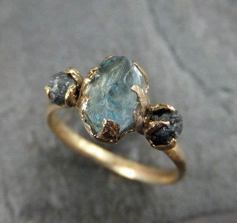 Raw Diamond, Gold Engagement Rings, Pretty Jewellery, Ring Verlobung, Stone Rings, Wedding Rings Engagement, Gold Diamond, Beautiful Jewelry, Jewelry Box