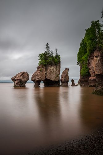 New Brunswick Canada Photography, Hopewell Rocks New Brunswick, Maritimes Canada, Last Minute Vacation Deals, Hopewell Rocks, East Coast Canada, Bay Of Fundy, Hotel Vacation, Canada Eh