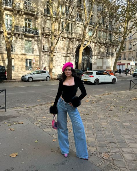 The beret may be a cliche but I’m just a Fashion girl in Paris 🎀🐩💌 Wearing Top: @houseofcb Bag: @viviennewestwood x @mybagonline Jeans: @monki x @hm Shoes: Vintage @viviennewestwood on @vinted #ootd #fashioninspo #paris #parisstyle #outfitinspo #pinterestgirl #pinterestinspired #pinterestoutfit #fashionstyle #viviennewestwood Knitted Beret Outfit, Berrets Outfits, Hm Shoes, Beret Outfit, Girl In Paris, Knitted Beret, H&m Shoes, Shoes Vintage, Pinterest Outfits