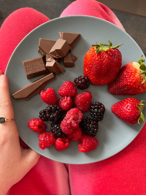 #strawberries #blackberries #raspberries #tonyshazelnutmilkchocolate #favoritesnack #chocolate #yum #snack #berries Hazelnut Milk, Chocolate Snacks, Chocolate Coating, Favorite Snack, Milk Chocolate, Hazelnut, Strawberries, Raspberry, Berry