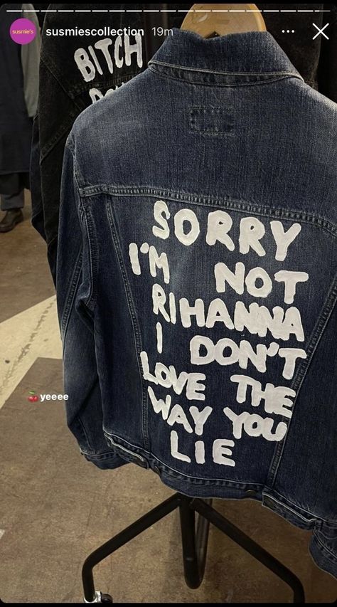 Painted Shirts Aesthetic, Rihanna Love, Neue Outfits, Denim On Denim, 로고 디자인, Pretty Words, Eminem, Denim Jean, Gossip Girl