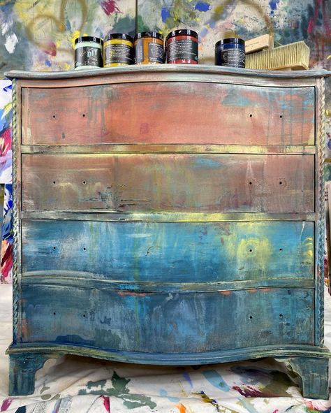 How to Apply Color Wash On Furniture | The Turquoise Iris Color Washing Furniture, Color Washing Wood, Colour Wash Furniture, Boho Chalk Paint Furniture, Patina Furniture Painting Techniques, Ombre Painting Furniture, Painted Furniture Techniques, Chalk Paint Techniques Ideas, Paint Effects On Furniture