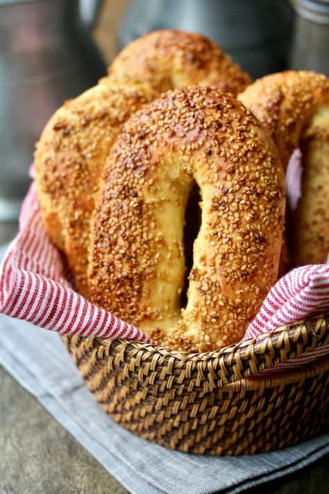 Street Vendors, Bagel Recipe, Lebanese Recipes, Jewish Recipes, Bread And Pastries, Challah, Bread Recipes Homemade, Arabic Food, Artisan Bread