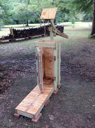 Hand Hay Baler : 4 Steps - Instructables Diy Hay Bales, Mud Mower, Haybale Gardening, Homestead Planning, Amish Market, Hay Balers, Farm Hacks, Homemade Tractor, Pallet Building