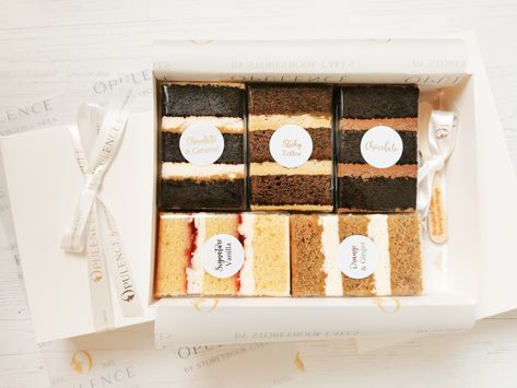 Wedding cake sample box, wedding cake slices Wedding Cake Samples, Wedding Cake Sample Boxes, Wedding Cake Tasting Boxes, Cake Sample Boxes, Cake Tasting Boxes, Baileys Cake, Wedding Cake Tasting, Toffee Cake, Slice Cake