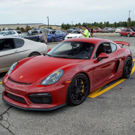 Porsche Cayman GT4 painted in Carmine Red  Photo taken by: @elementography on Instagram Cars Porche, Porsche Techart, 981 Cayman, Porsche Cayman 981, Porsche Cayman Gt4, Porsche Colors, Porsche Collection, Porsche Cayman S, Porsche Car